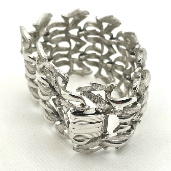 Silver Toned Metal Wide Textured Link Bracelet - Picture 7 of 7